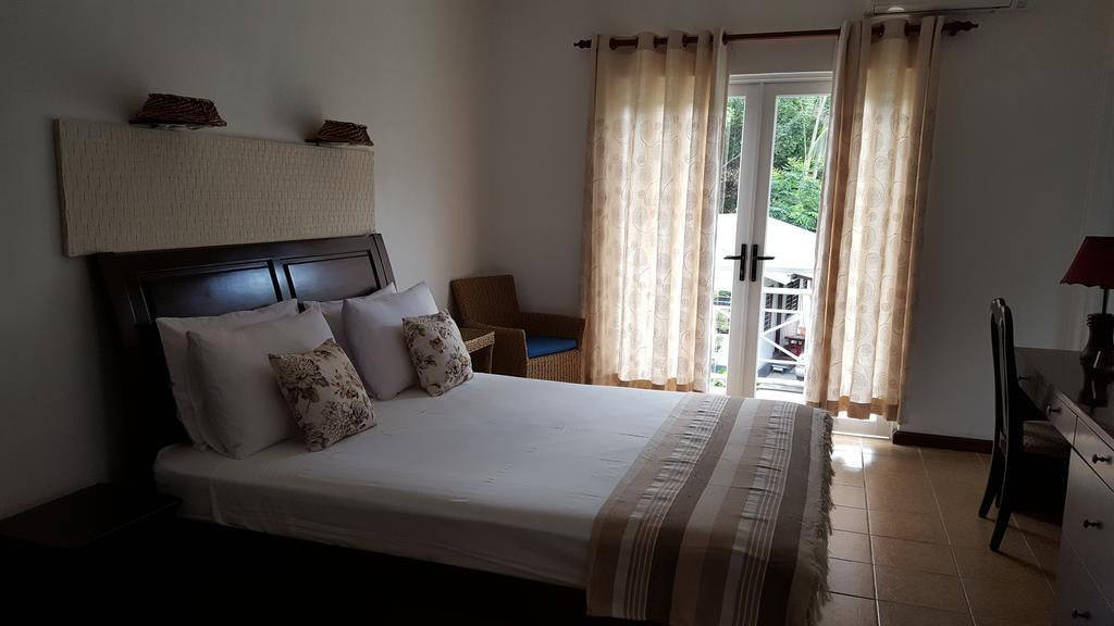 Villa Kayola - Self Catering Pointe La Rue المظهر الخارجي الصورة